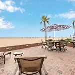 4 Bedroom Oceanfront Home With Giant Patio On The Sand