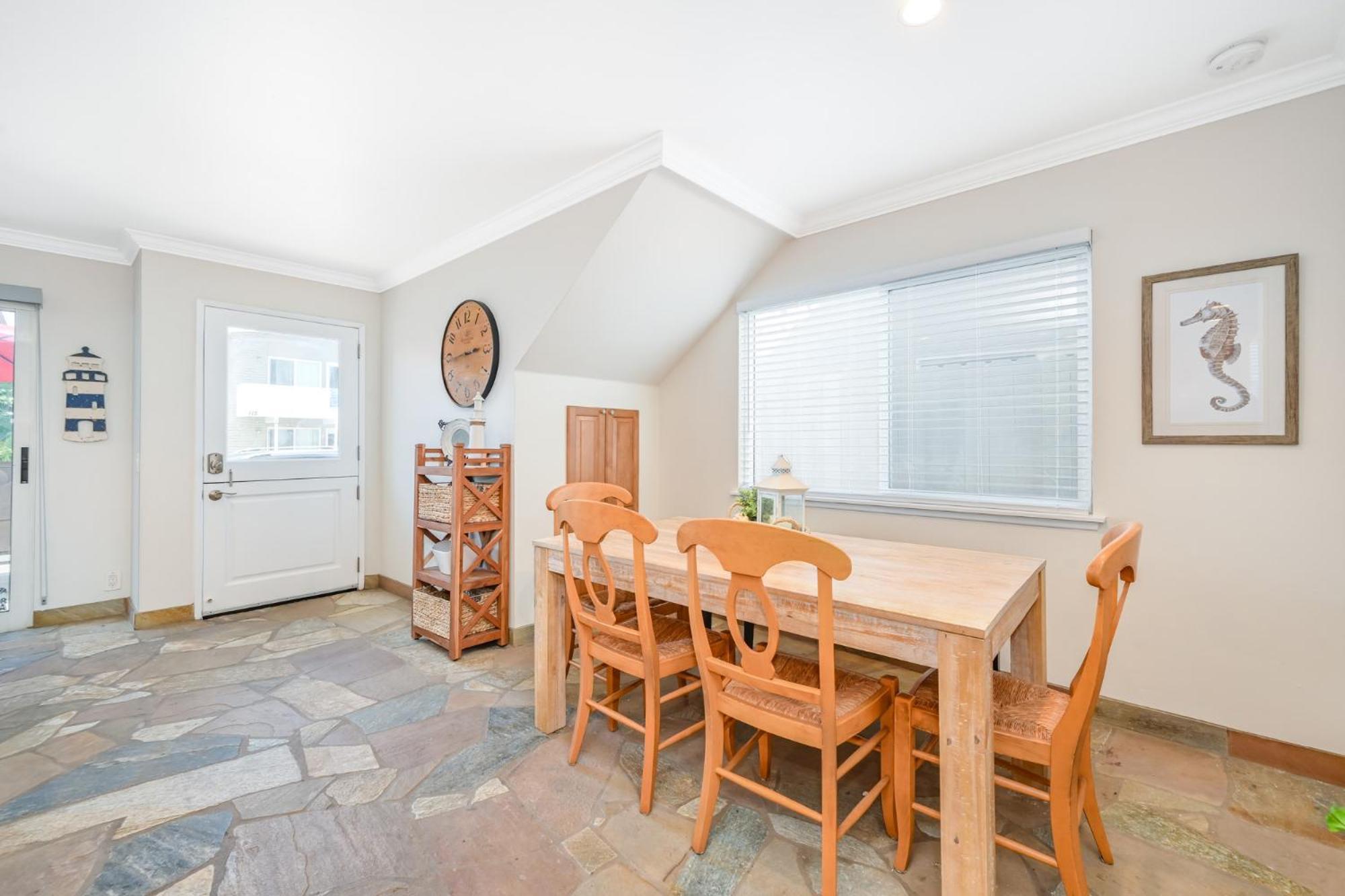 Three Bedroom On 36th With Indoor Outdoor Living *