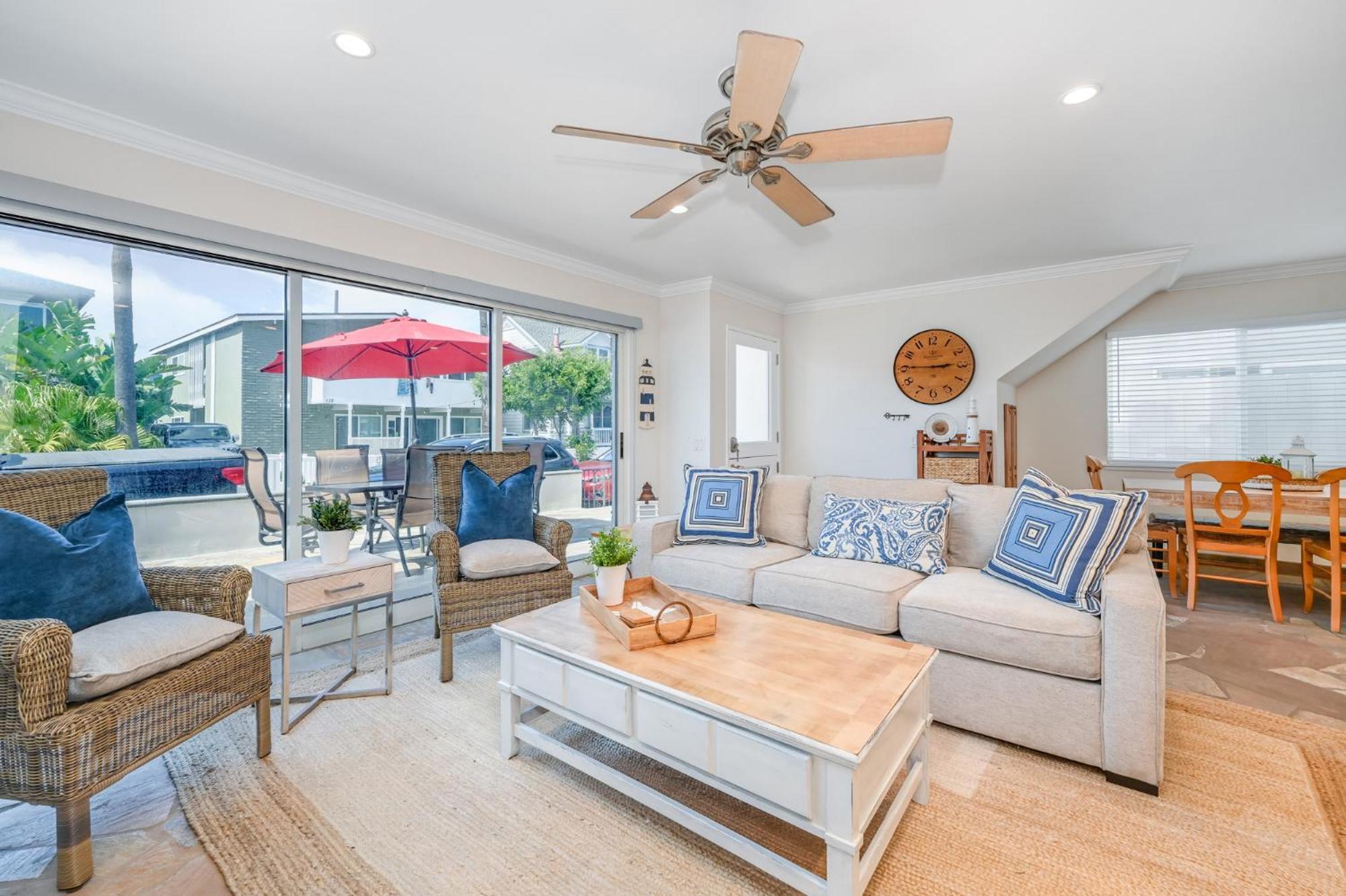 Holiday home Three Bedroom On 36th With Indoor Outdoor Living