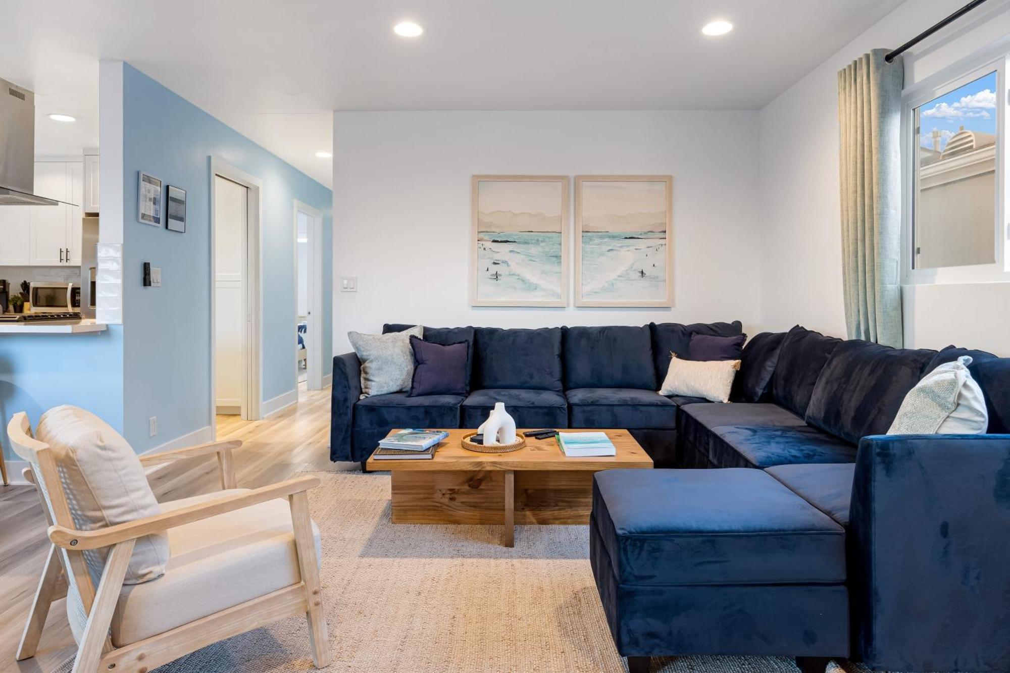 Steps To 2 Homes In 1 - Sleeps 19 Outdoor Space Walk To Shops Dining Newport Beach