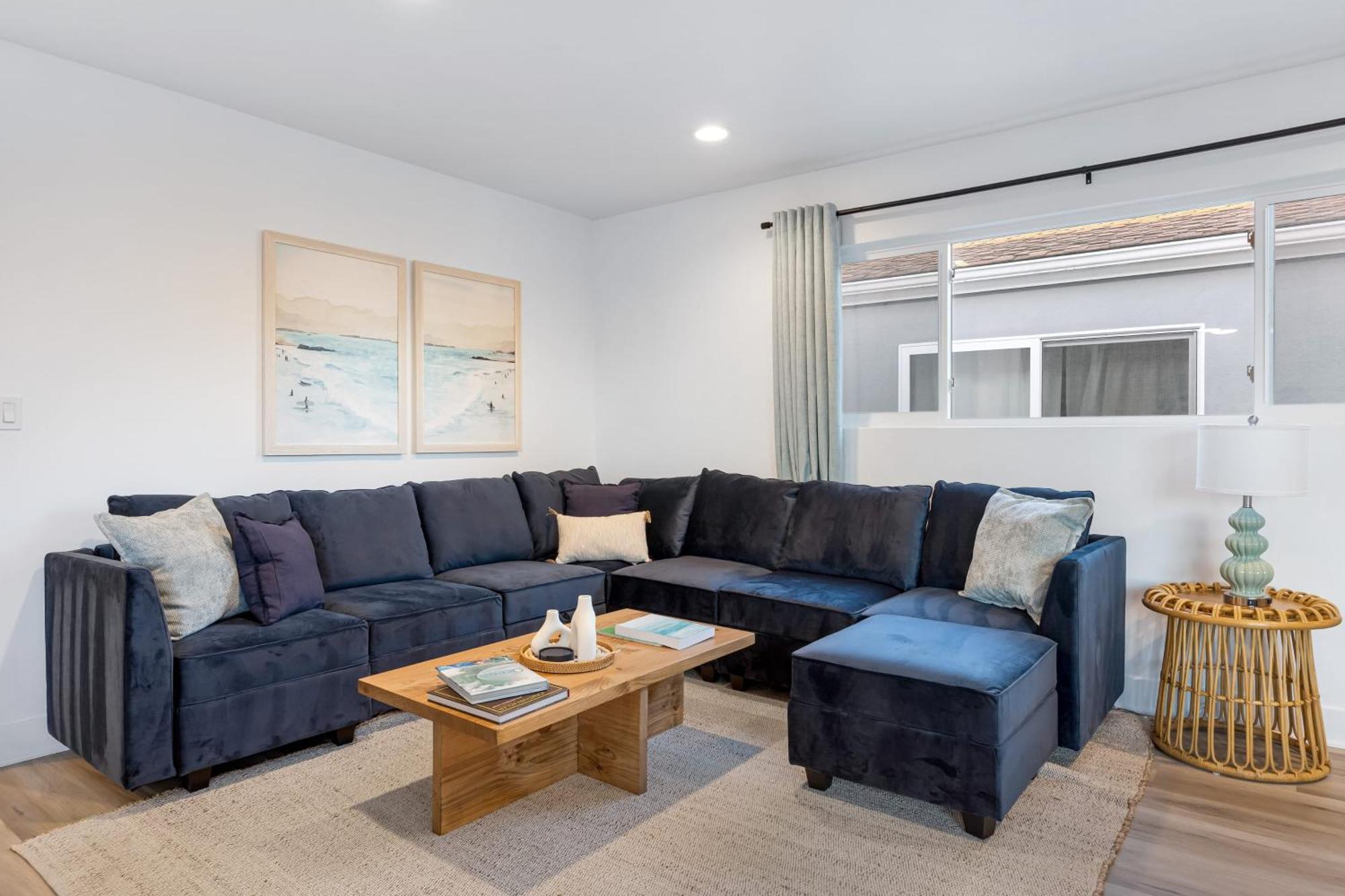 Holiday home Steps To 2 Homes In 1 - Sleeps 19 Outdoor Space Walk To Shops Dining *