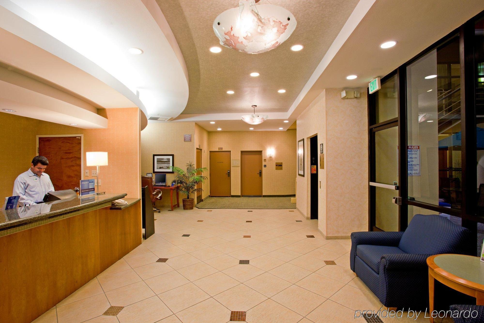 Express Newport By Ihg 3*