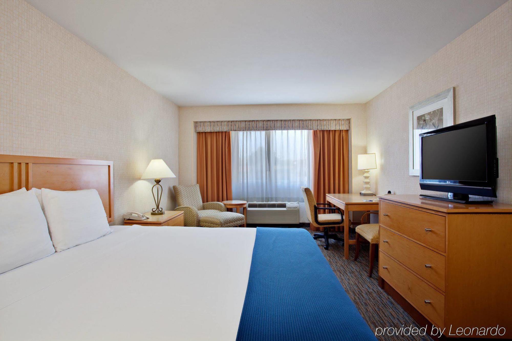 Resort Express Newport By Ihg