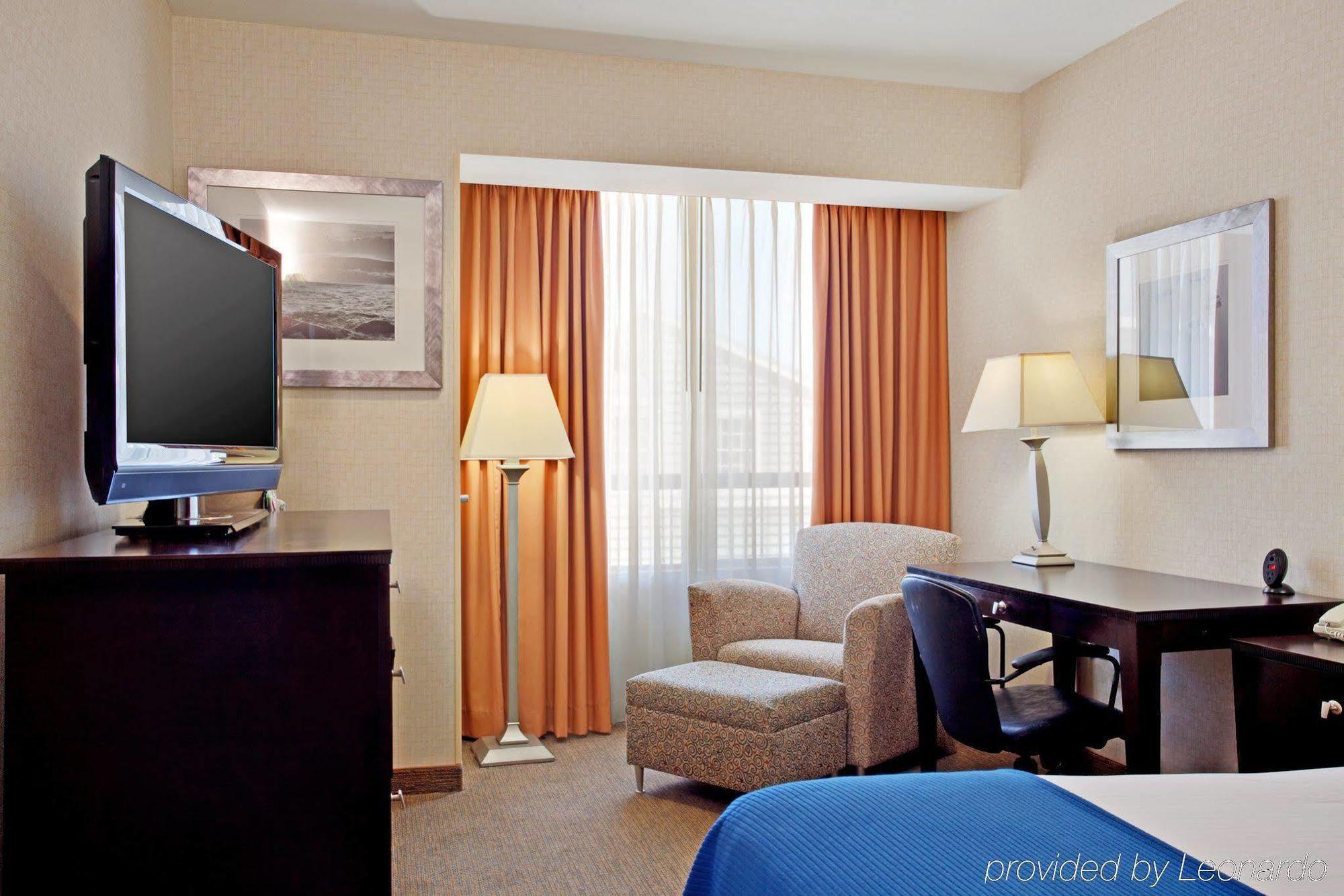 Express Newport By Ihg 3*