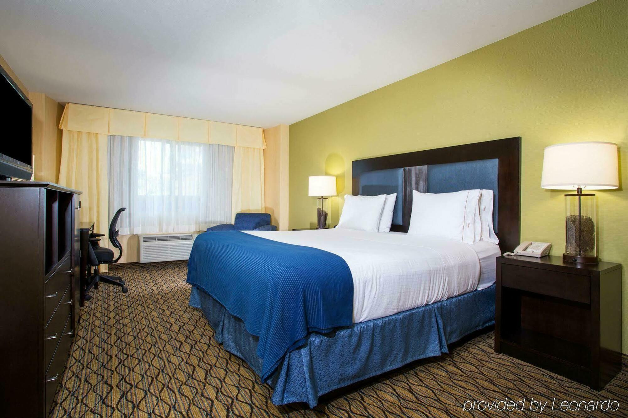 Express Newport By Ihg 3*