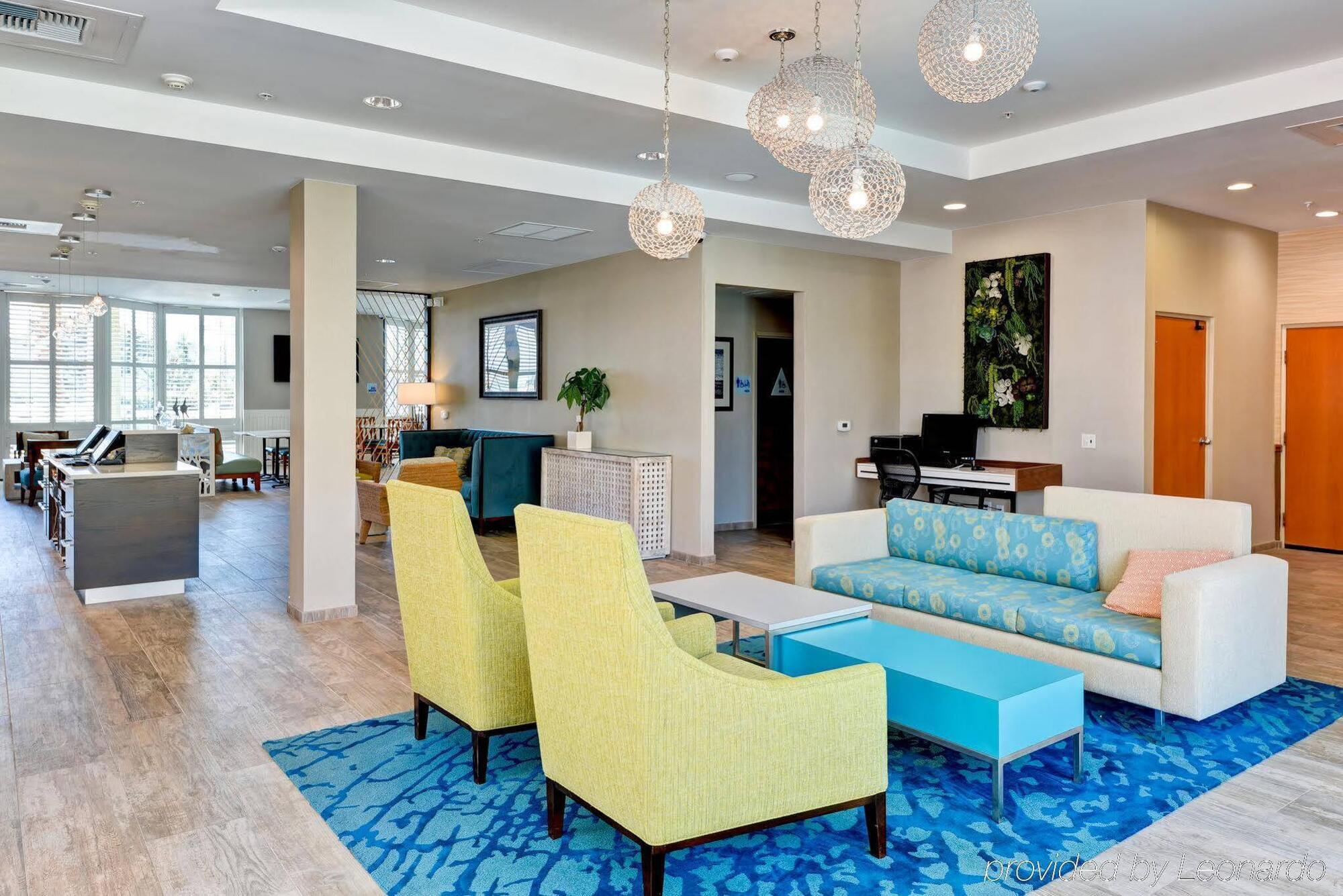 Resort Express Newport By Ihg Newport Beach