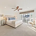 Balboa Island Diamond Resort Compound