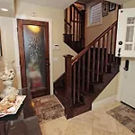 5107 Seashore Dr