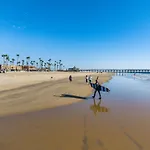 Beachfront Getaway With Ocean Views And Private Patio