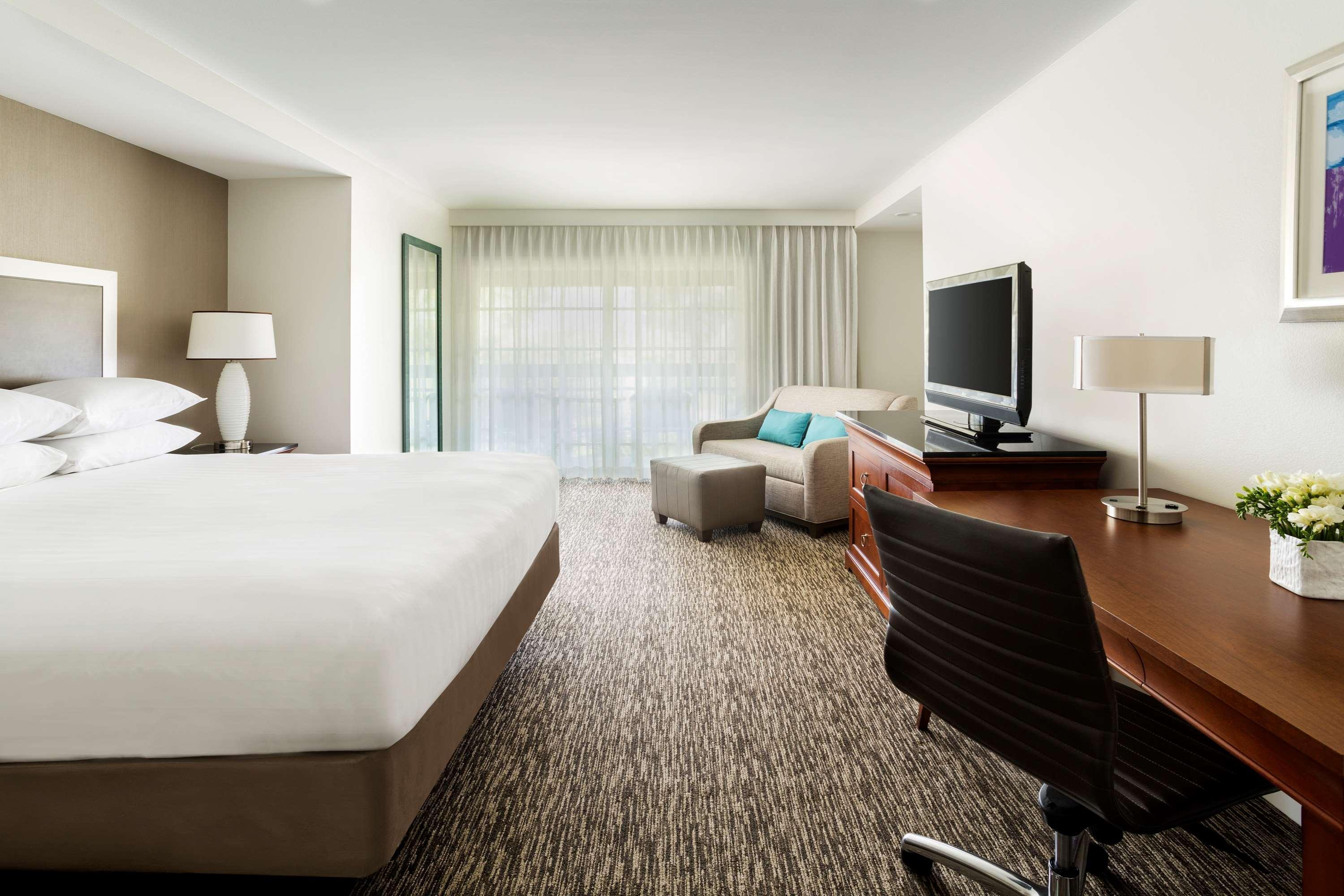 Hyatt Regency Newport Resort