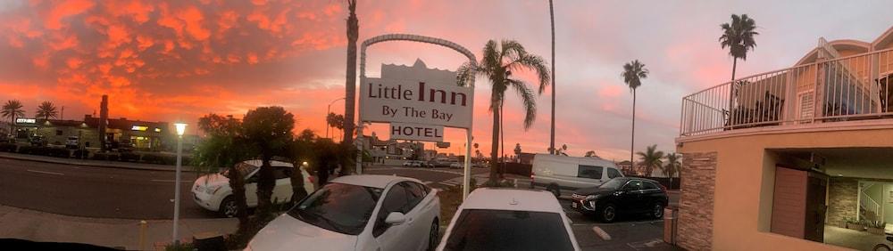 Little By The Bay Newport Hotel