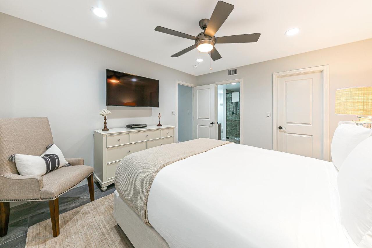 Balboa Island Diamond Compound Holiday home
