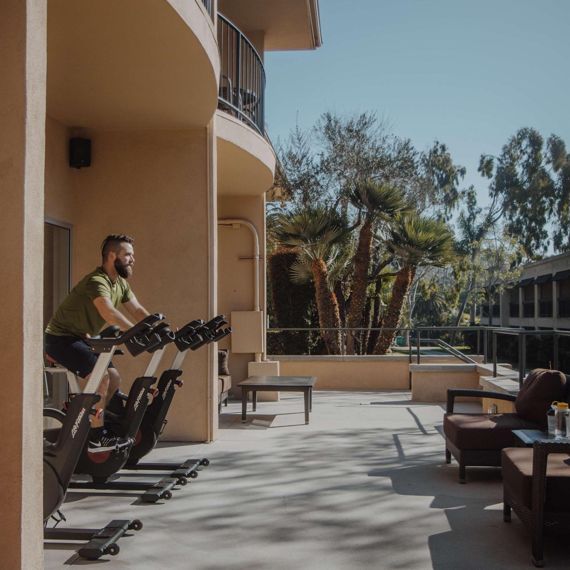Resort Hyatt Regency Newport 4*