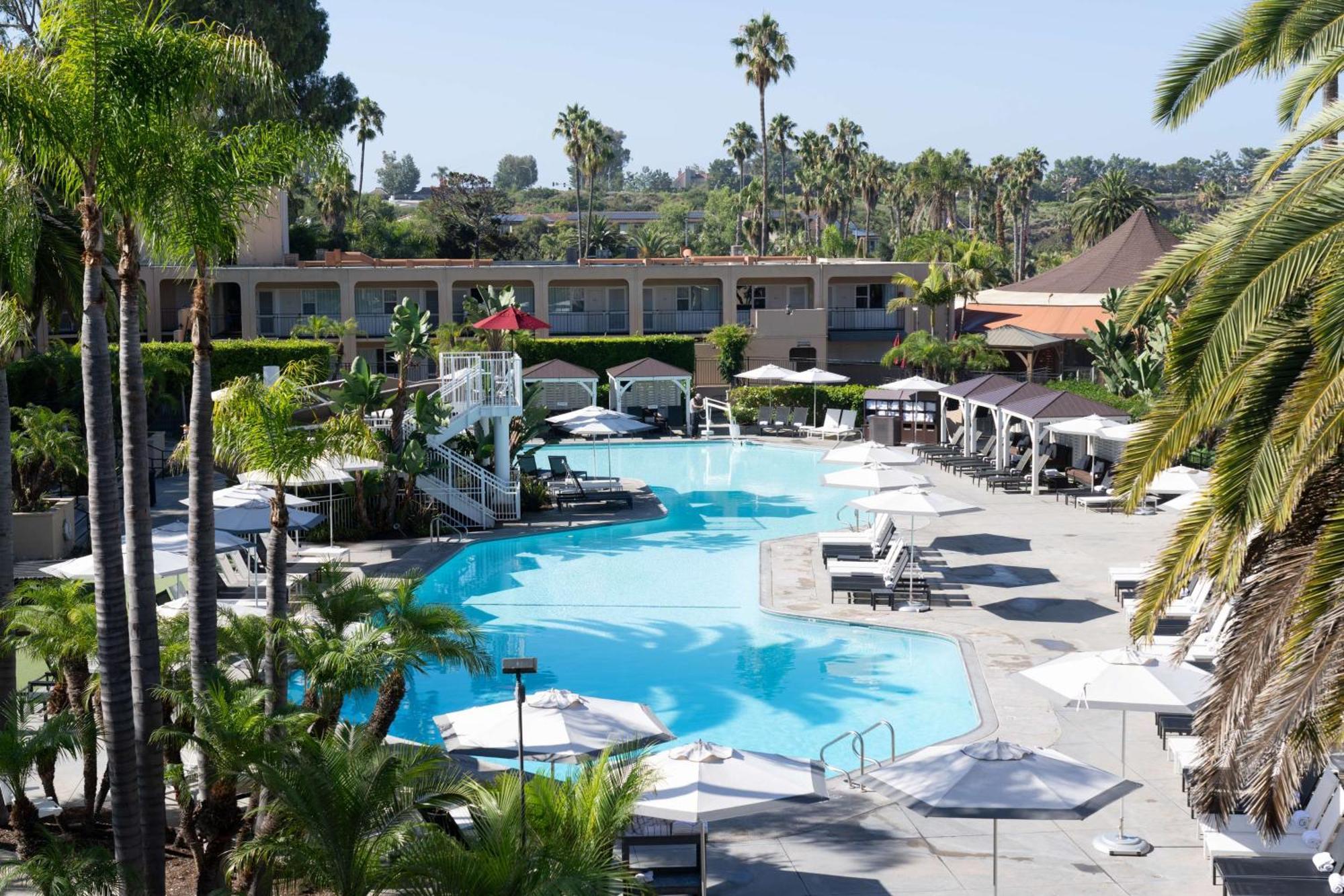 Hyatt Regency Newport Resort