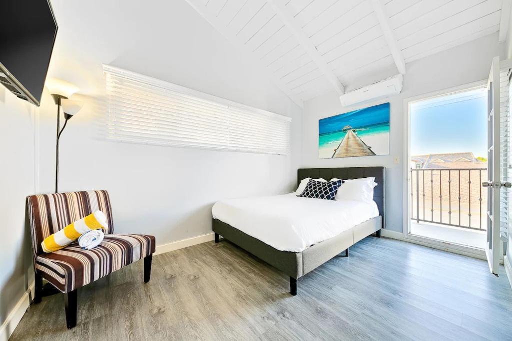 4 Bedroom Across From The And Boardwalk
