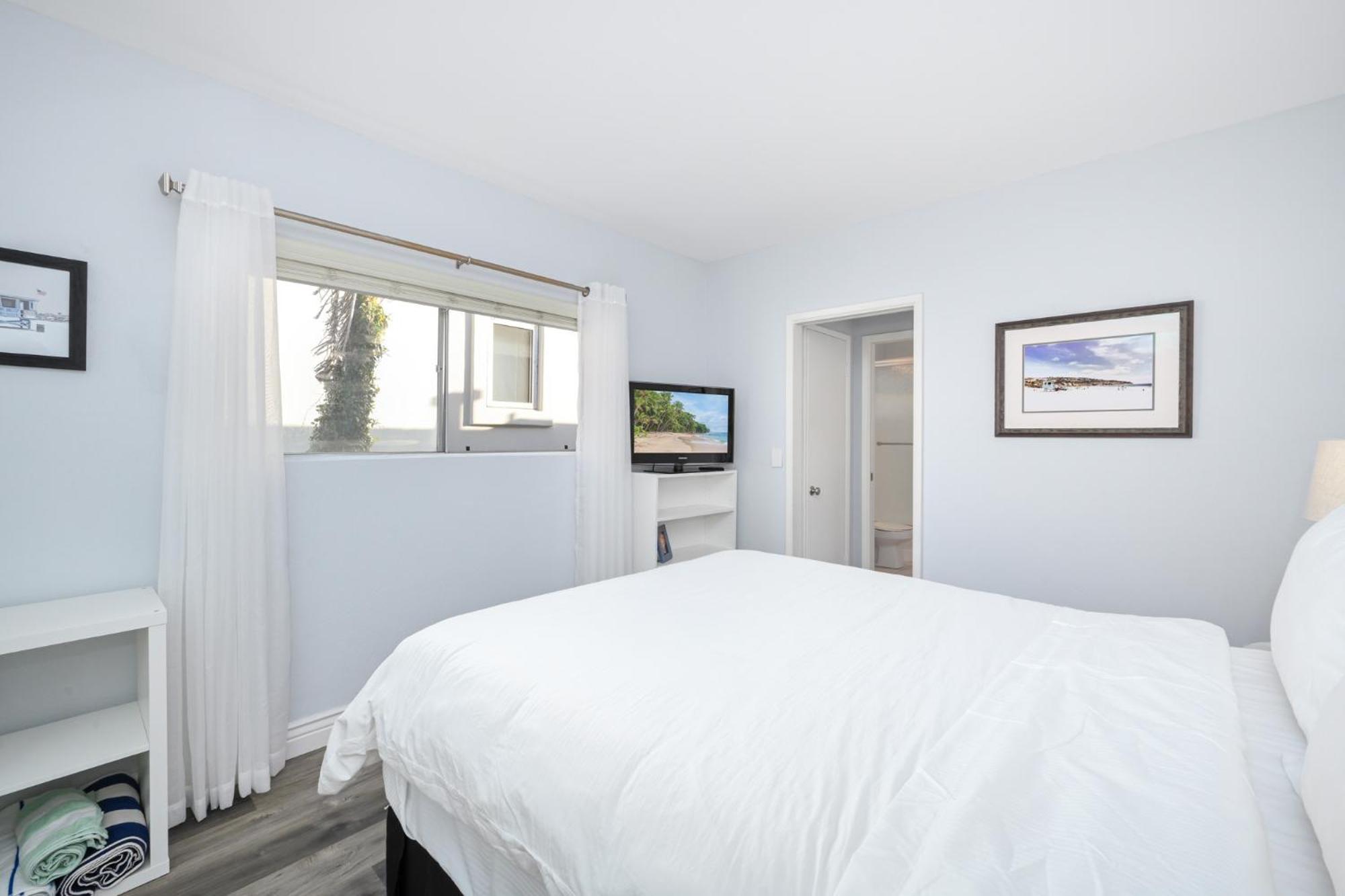 1 Bedroom In The Back Of Our Oceanfront
