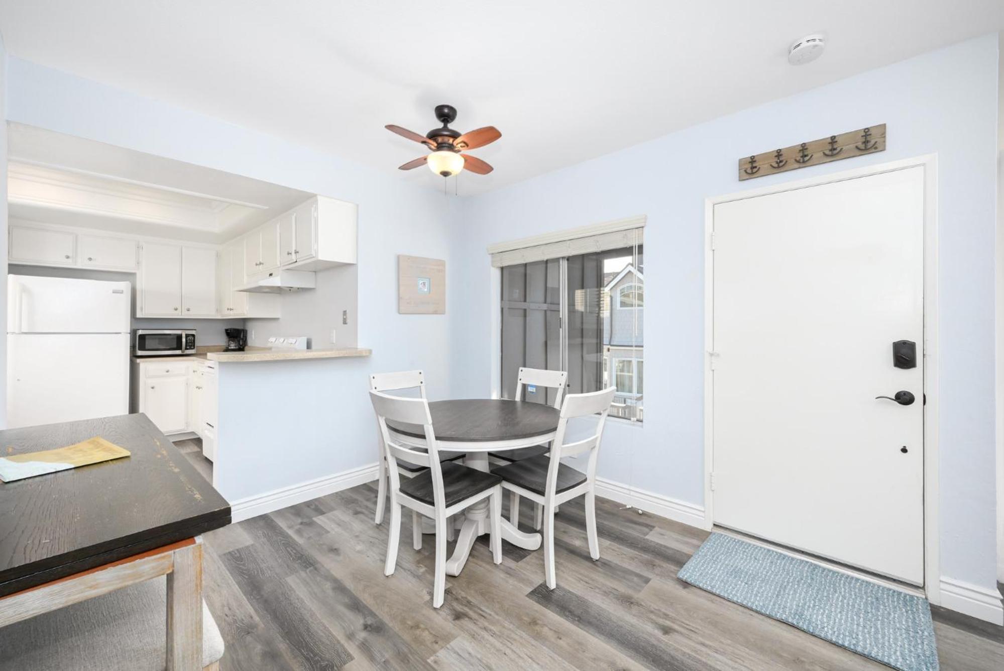 1 Bedroom In The Back Of Our Oceanfront Holiday home