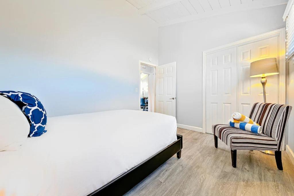 4 Bedroom Across From The And Boardwalk Holiday home