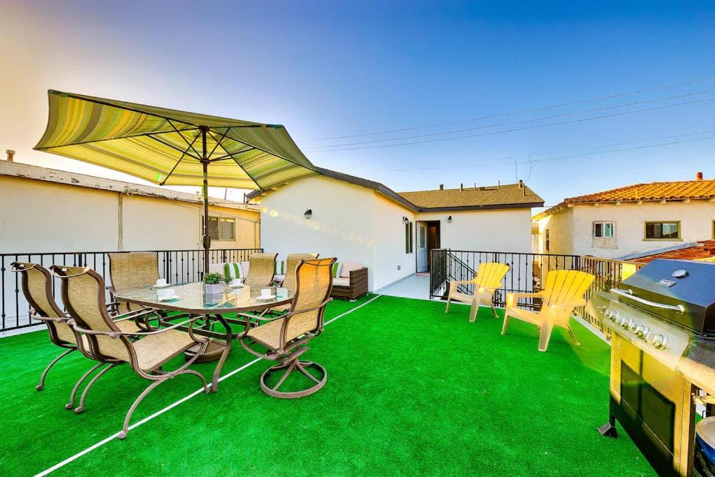 Holiday home 4 Bedroom Across From The And Boardwalk *