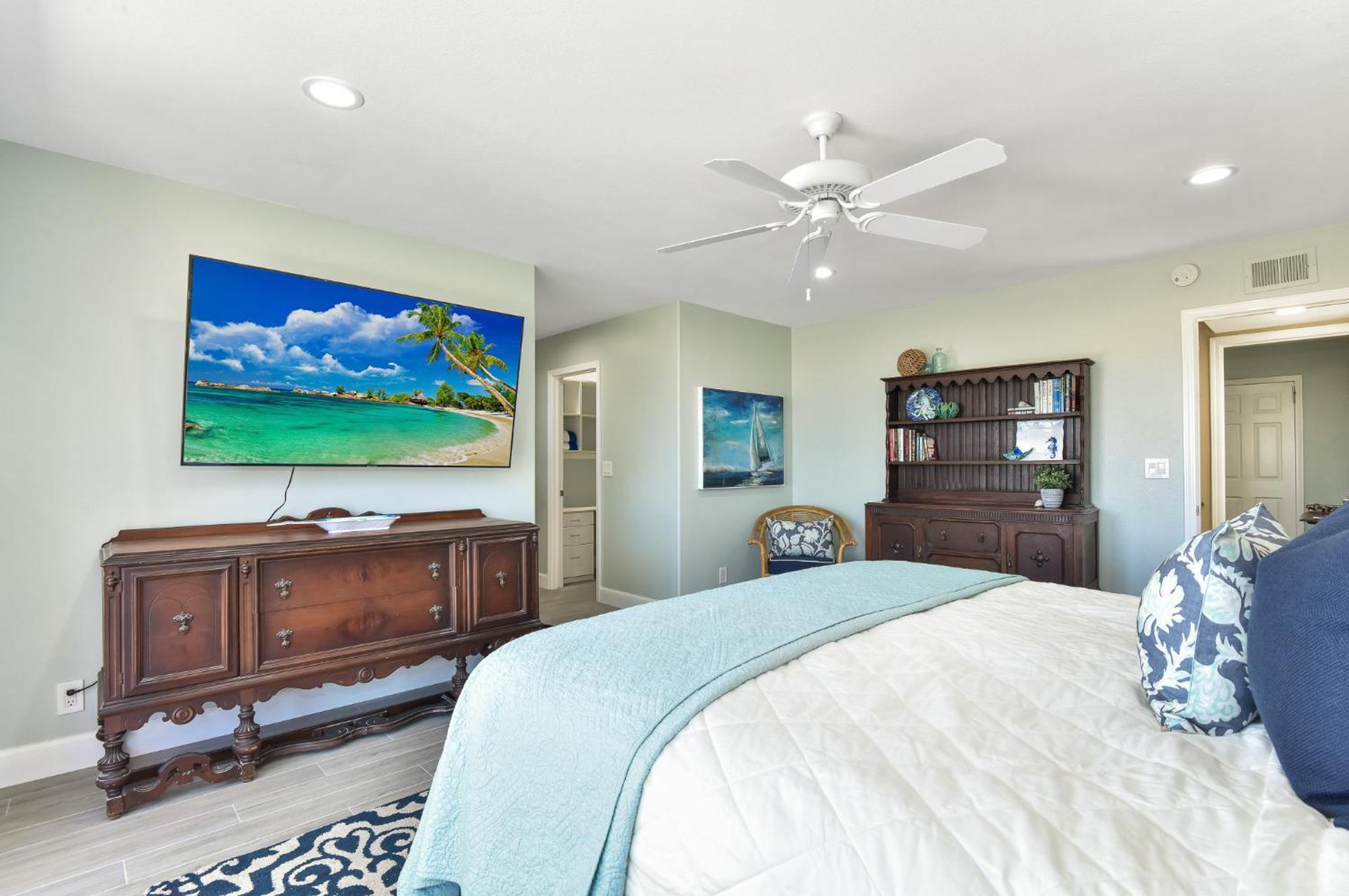 Multi Level Oceanfront With Patio On The Beach, Fire Pit And 2 Car Garage Holiday home