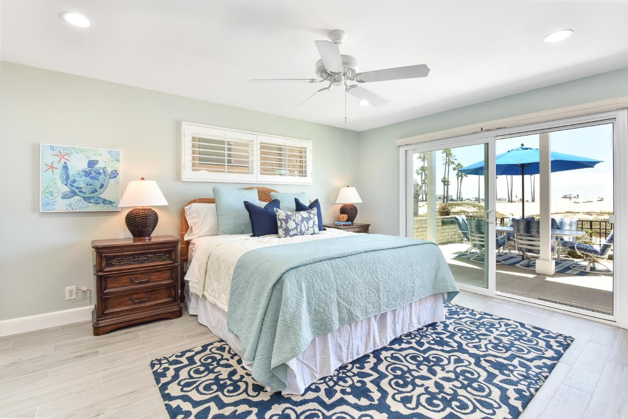 Holiday home Multi Level Oceanfront With Patio On The Beach, Fire Pit And 2 Car Garage *