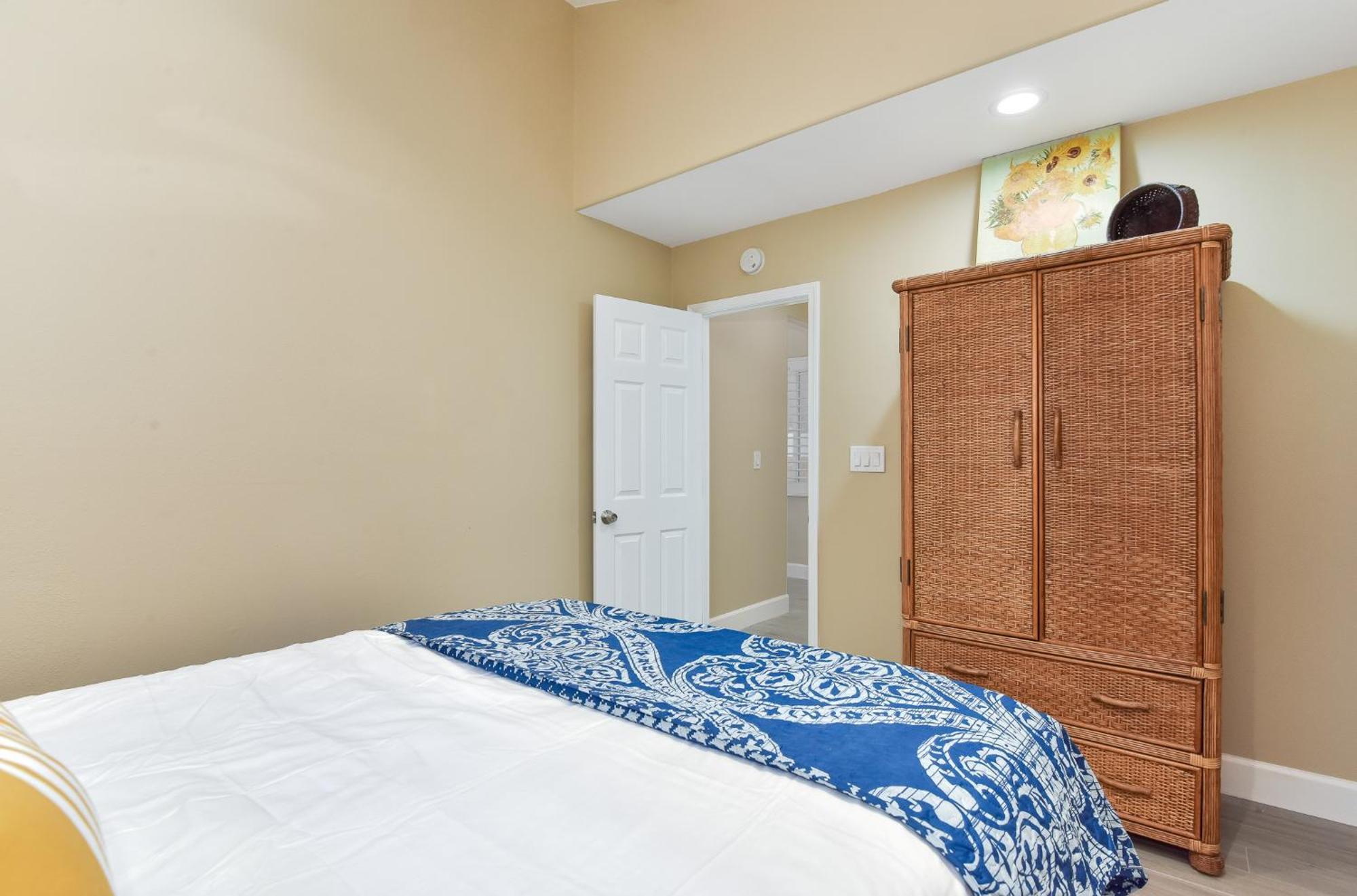 Multi Level Oceanfront With Patio On The Beach, Fire Pit And 2 Car Garage Holiday home *