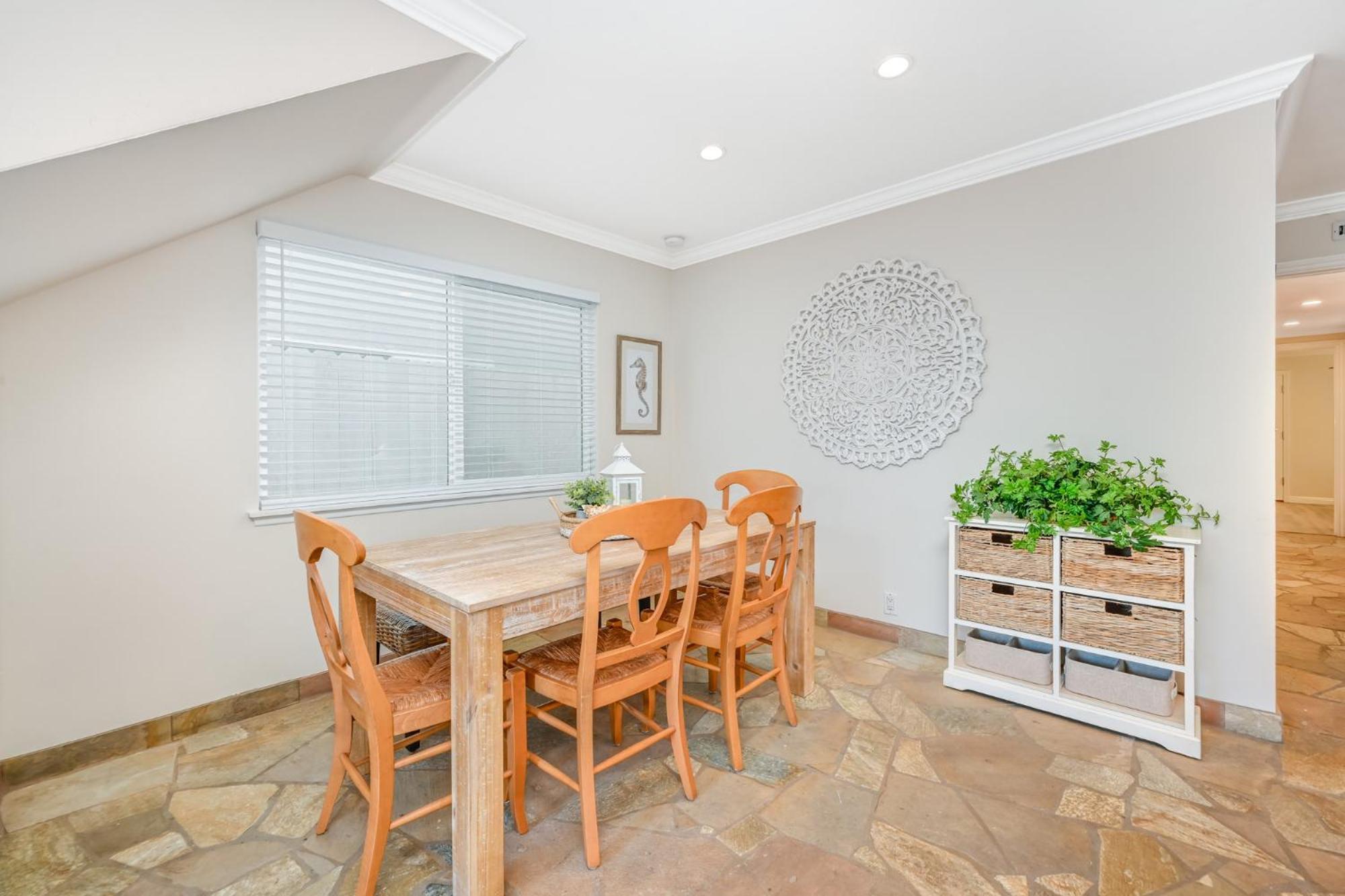 Holiday home Three Bedroom On 36th With Indoor Outdoor Living *