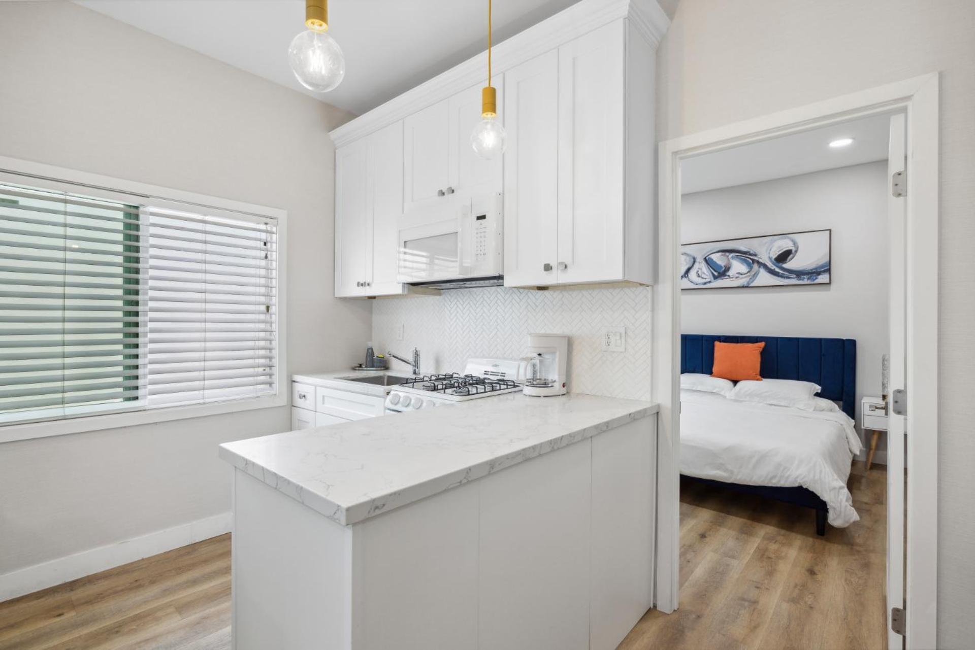 1628 West Oceanfront Oasis - 4,6,7 Apartment *