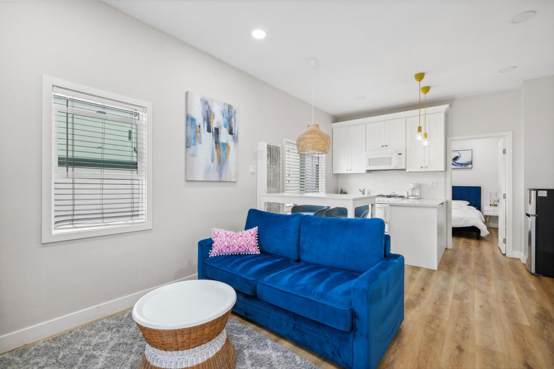 1628 West Oceanfront Oasis - 4,6,7 Apartment