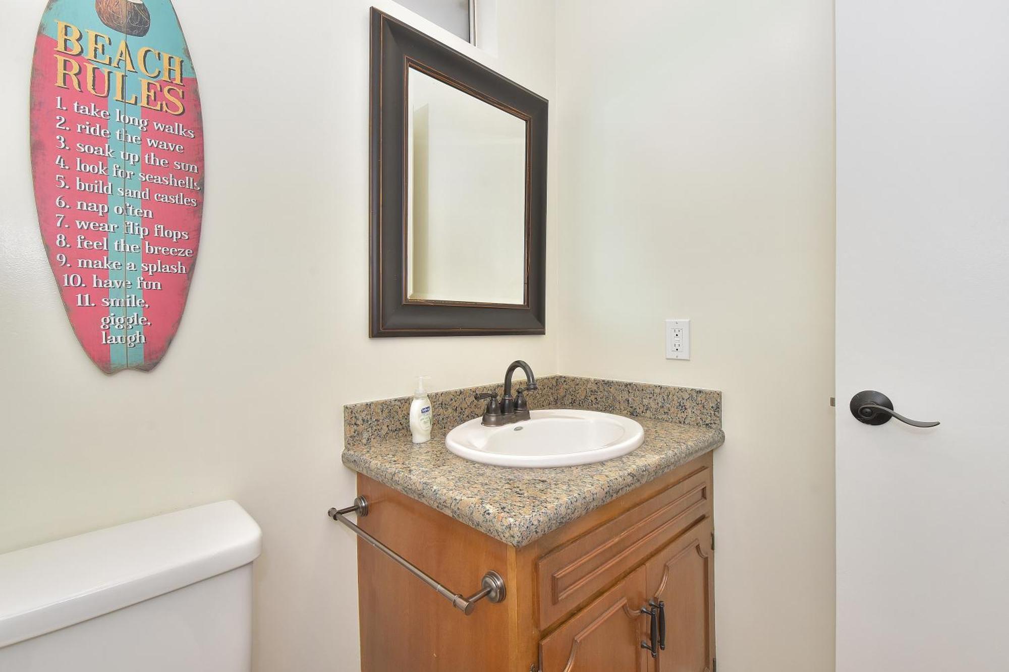 925 W Bay Ave Newport Beach