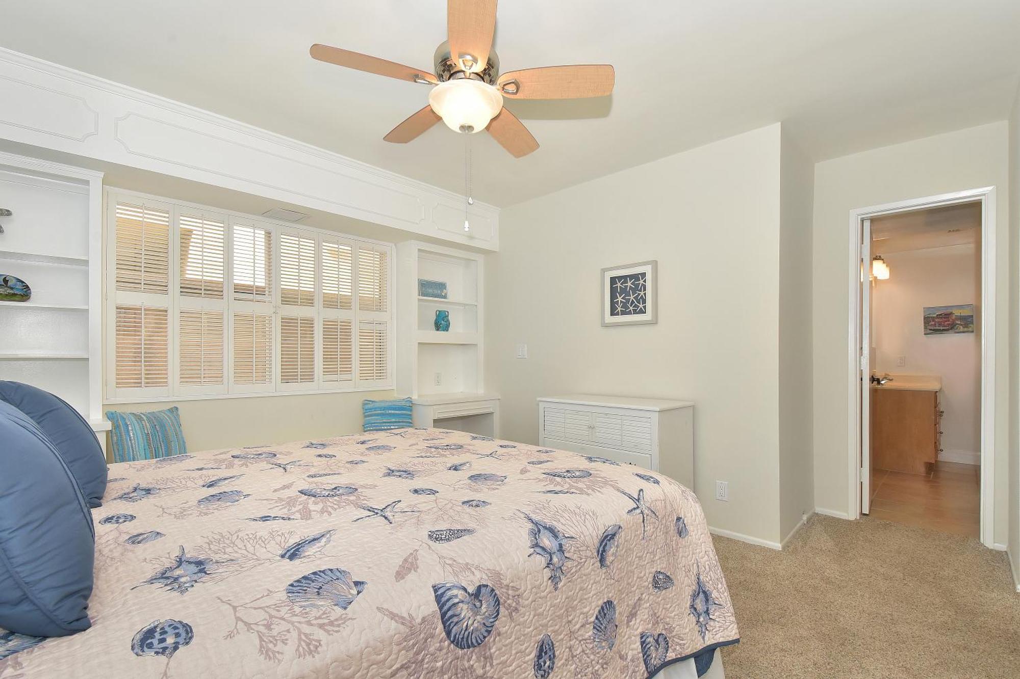 925 W Bay Ave Holiday home *