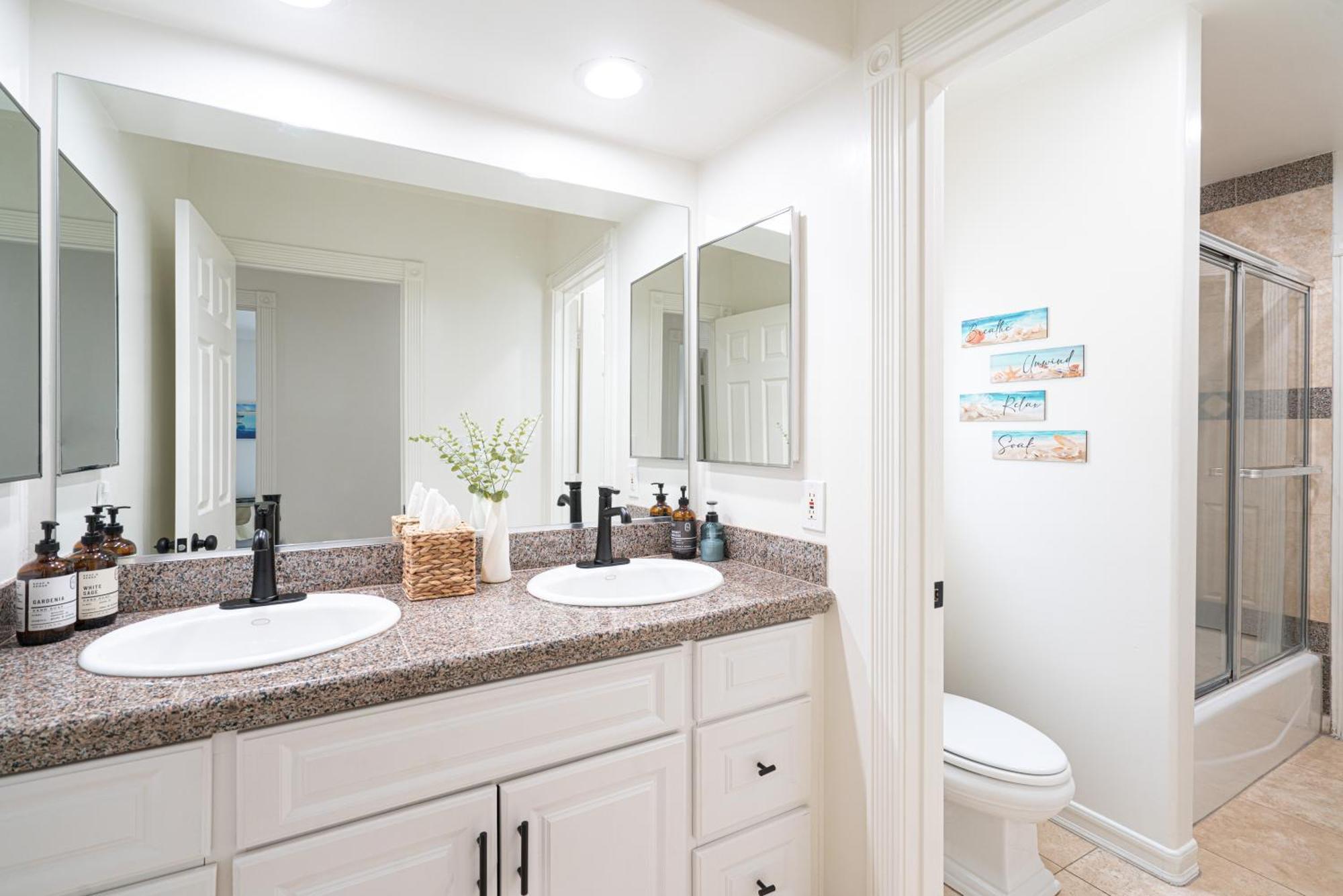 4821 River Ave * Newport Beach