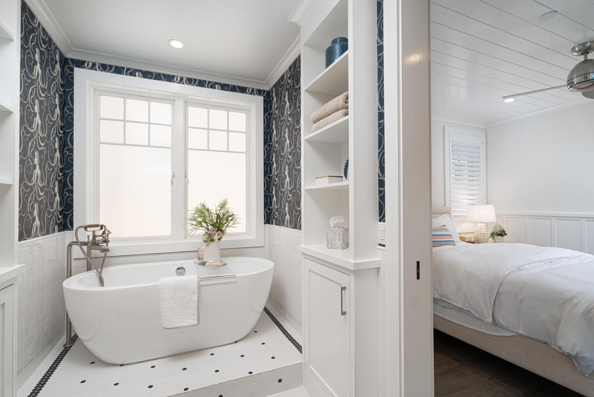 1225 W Balboa Blvd B Holiday home