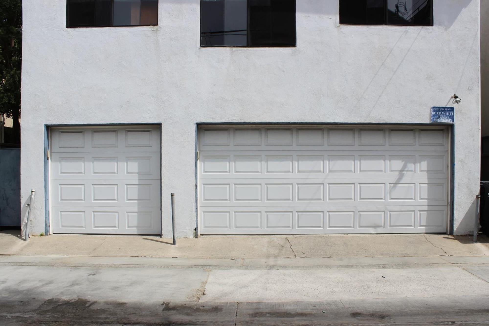 925 W Bay Ave