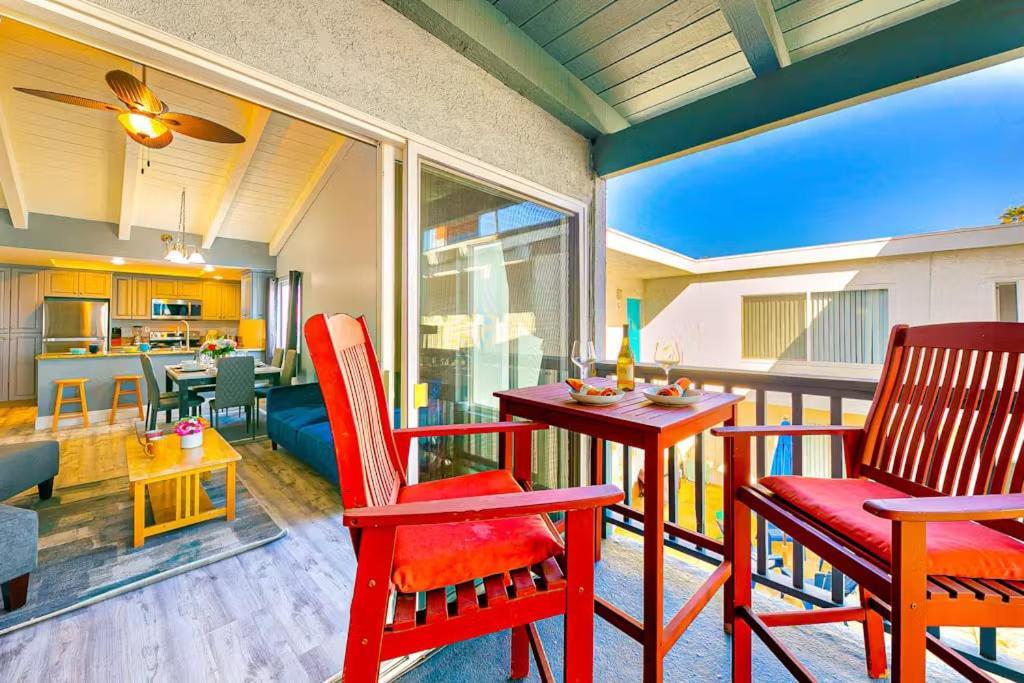 Holiday home Balboa Peninsula Hidden Gem With Private Balcony & Stunning Views