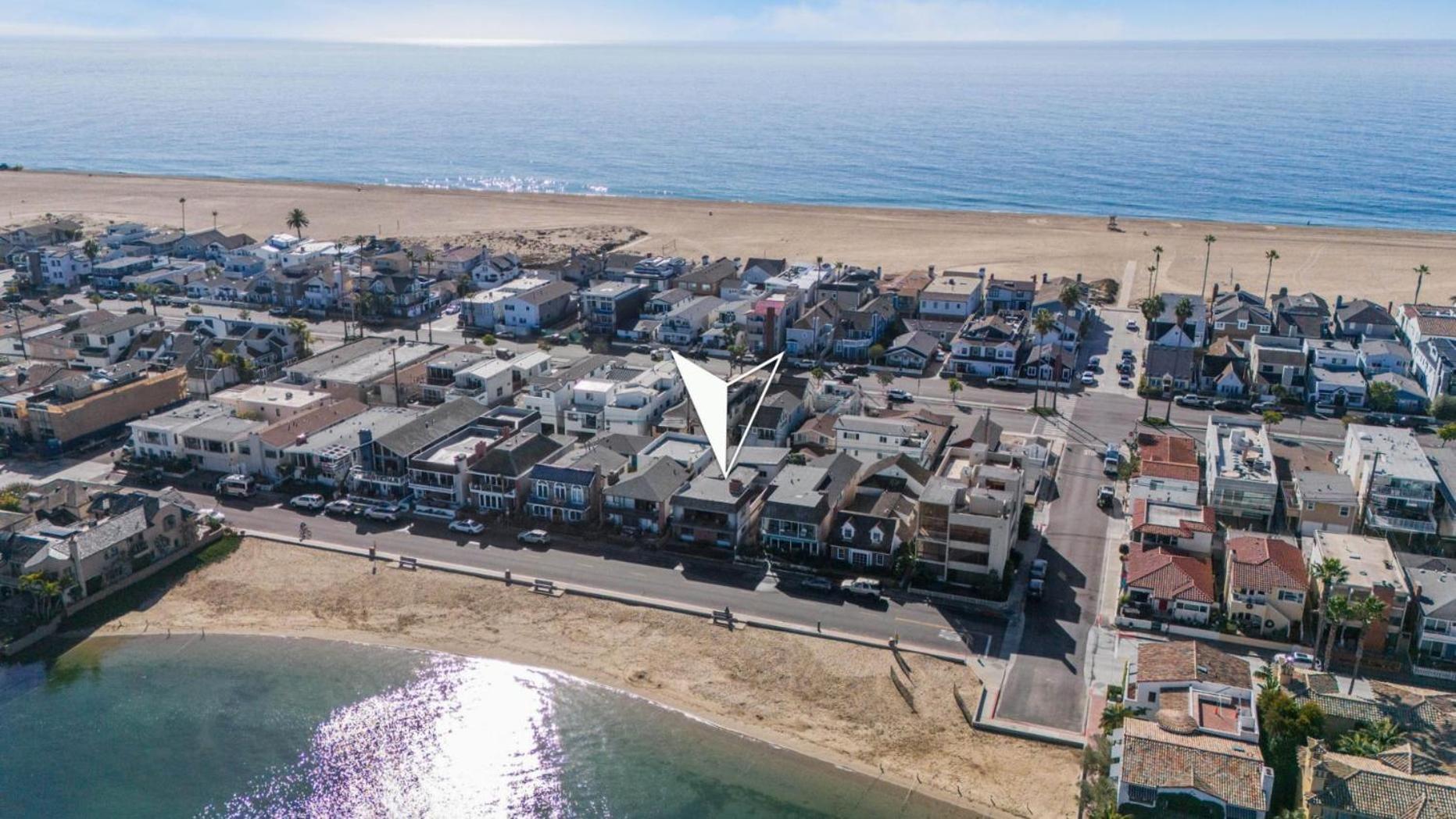 925 W Bay Ave Holiday home *