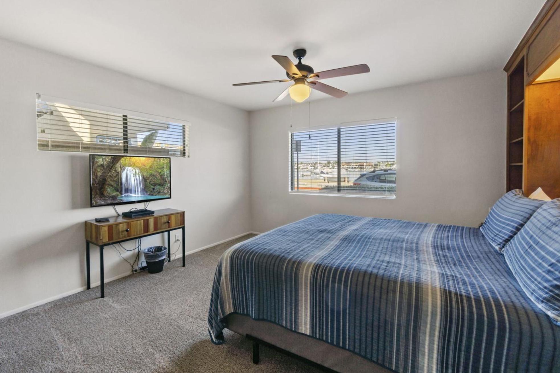 925 W Bay Ave Holiday home Newport Beach