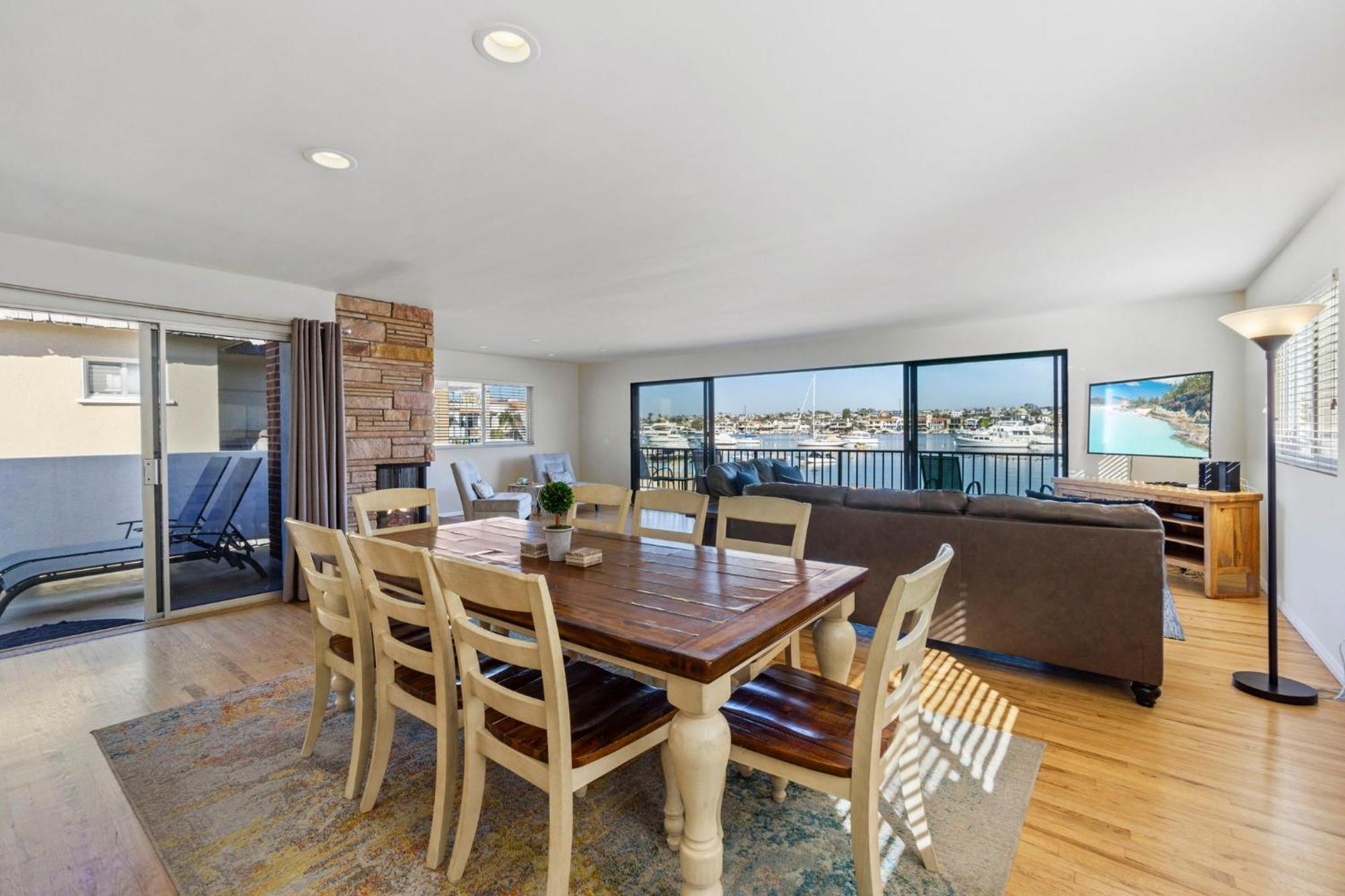 Holiday home 925 W Bay Ave