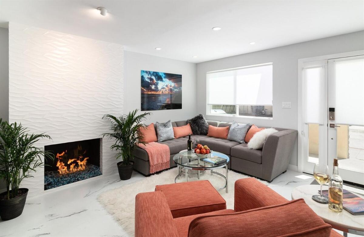 Balboa Peninsula House Fireplace Bikes * Newport Beach