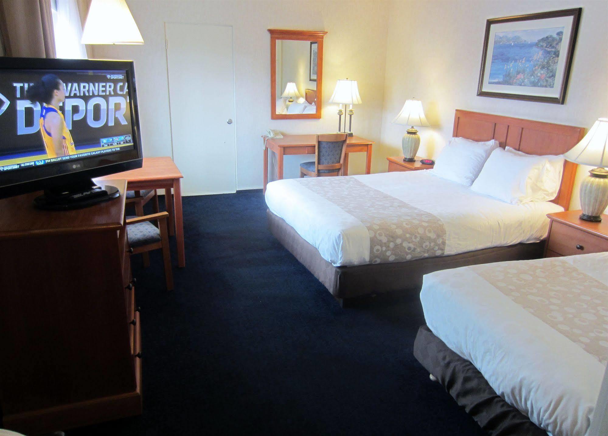 Inn Newport Channel 2*