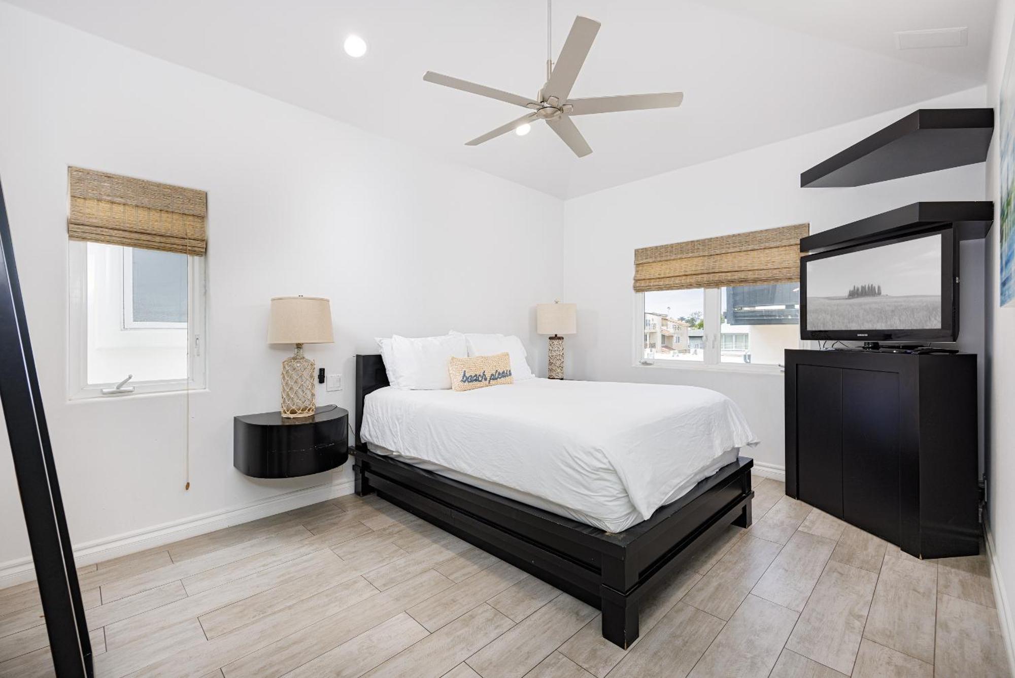 204 E Oceanfront Apartment