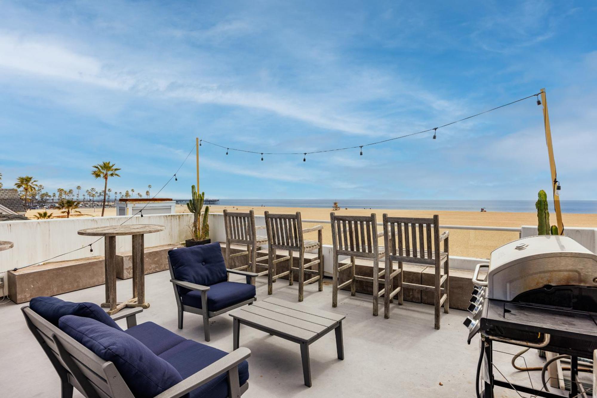 204 E Oceanfront *